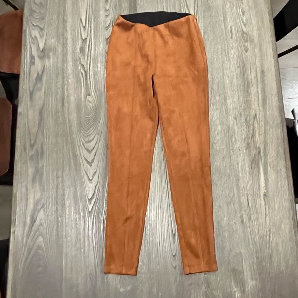 Simply Vera Vera Wang Legging Pants High Rise Pleat Lines Faux Suede Brown S